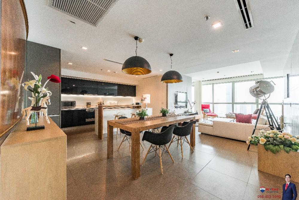 The River Condominium Tower A, 2 Bedroom+1 Working Room on 49th Floor