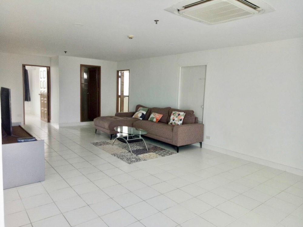 for rent Royal navin Tower 3 bed 2 bath With Big balcony – รูปที่ 2