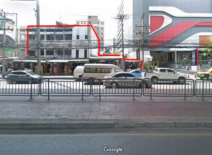 Land for sale next to Big C Ramkhamhaeng Huamark. Next to Ramkhamhaeng Road, 158 square meters with tenants