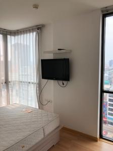 🔥For urgent rent🔥Ideo Ratchada - Huai Khwang, near MRT Huai Khwang, fully furnished, ready to move in