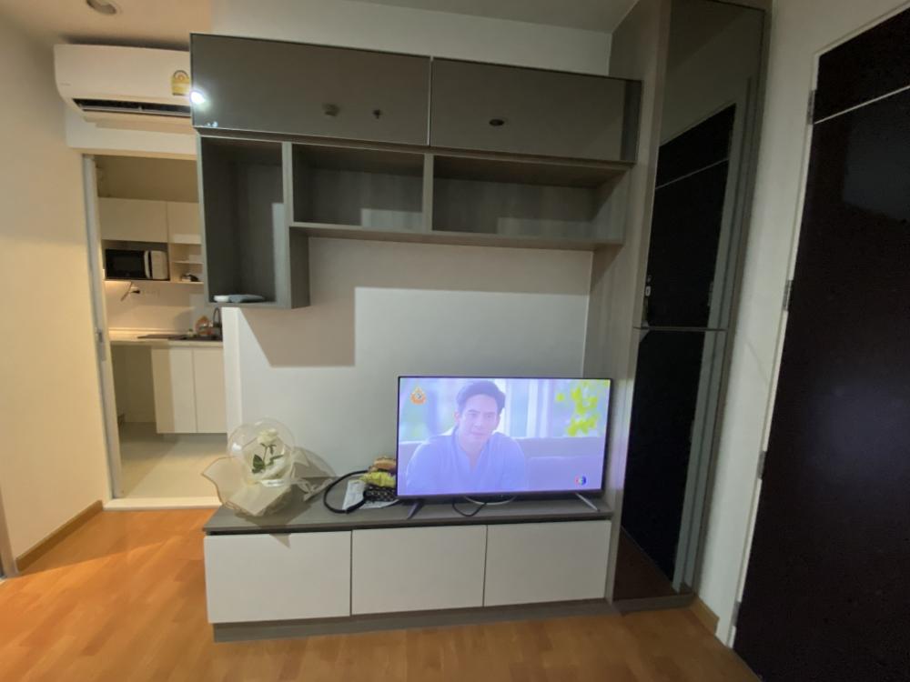 The President Condo condo for rent, next to The Mall Bang Khae, beside the main MRT station. The President Condo condo for rent, next to The Mall Bang Khae, beside the main MRT station.