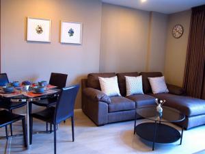 for rent Rhythm sathorn naratiwas 2 bed special deal !! 💟
