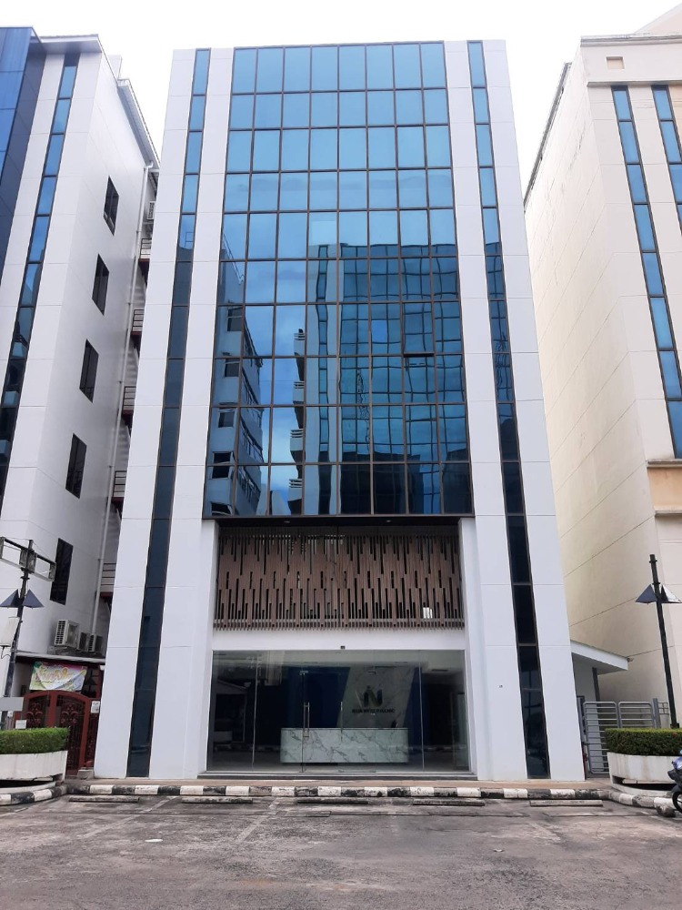 Single office building for rent Single office building for rent