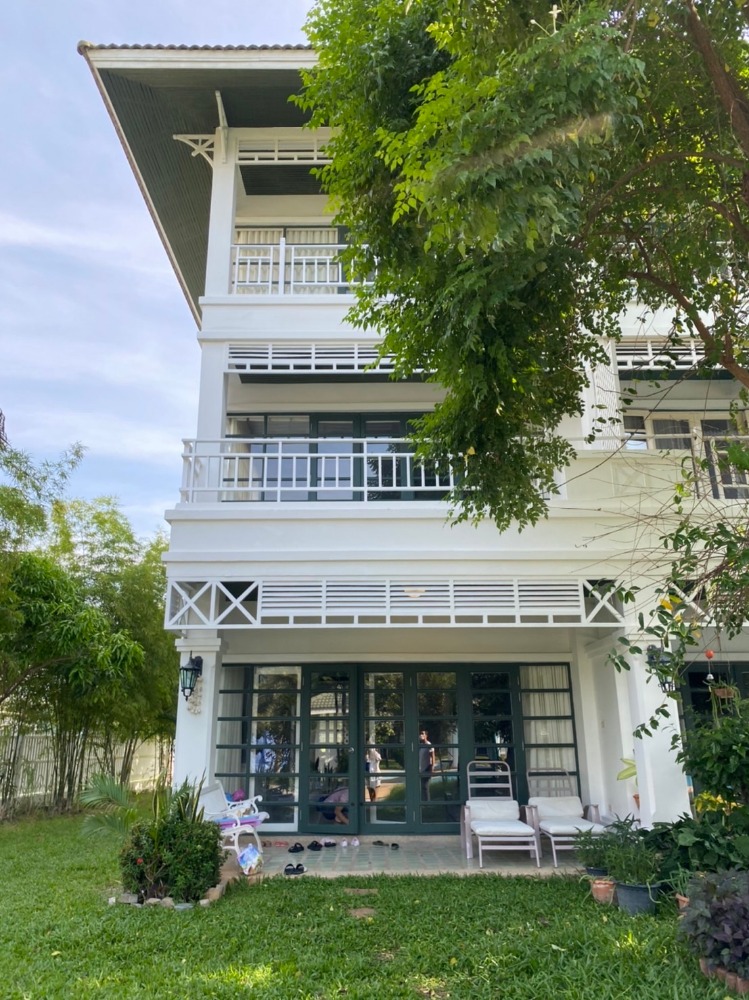 For rent Baan Suan Hua Hin large swimming pool not far from the beach For rent Baan Suan Hua Hin large swimming pool not far from the beach