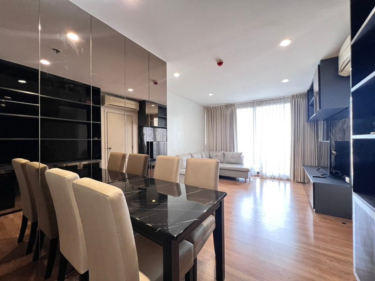 💥✨ขาย 2 นอน ราคาพิเศษ 4.75 ล้านบาทเท่านั้น Condo The Tree Interchange ห้องพร้อมเฟอร์ ไม่โทรมจ้า!!💥✨ 💥✨ขาย 2 นอน ราคาพิเศษ 4.75 ล้านบาทเท่านั้น Condo The Tree Interchange ห้องพร้อมเฟอร์ ไม่โทรมจ้า!!💥✨
