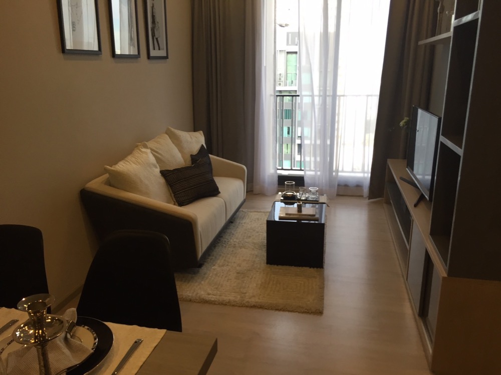 for renr M thonglor 2 bed special deal !! 💚💚