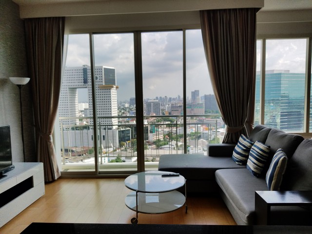 Condo Wind Ratchayothin is a high rise condo near BTS Ratchayothin Condo Wind Ratchayothin is a high rise condo near BTS Ratchayothin