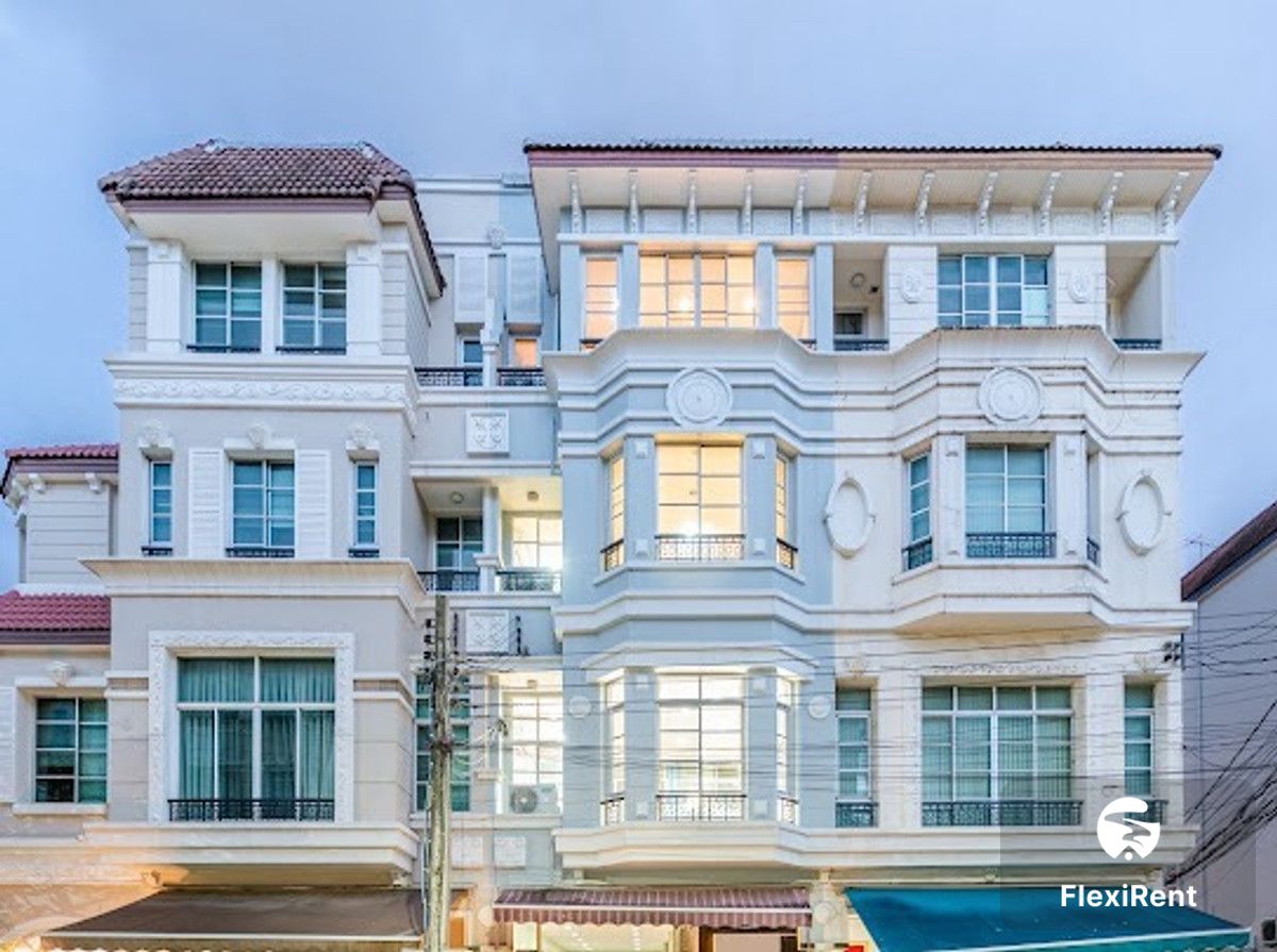 Rental starts at 1 month | Baan Klang Mueang The Paris Ratchavipha More than 3 bedrooms | Ready to move.