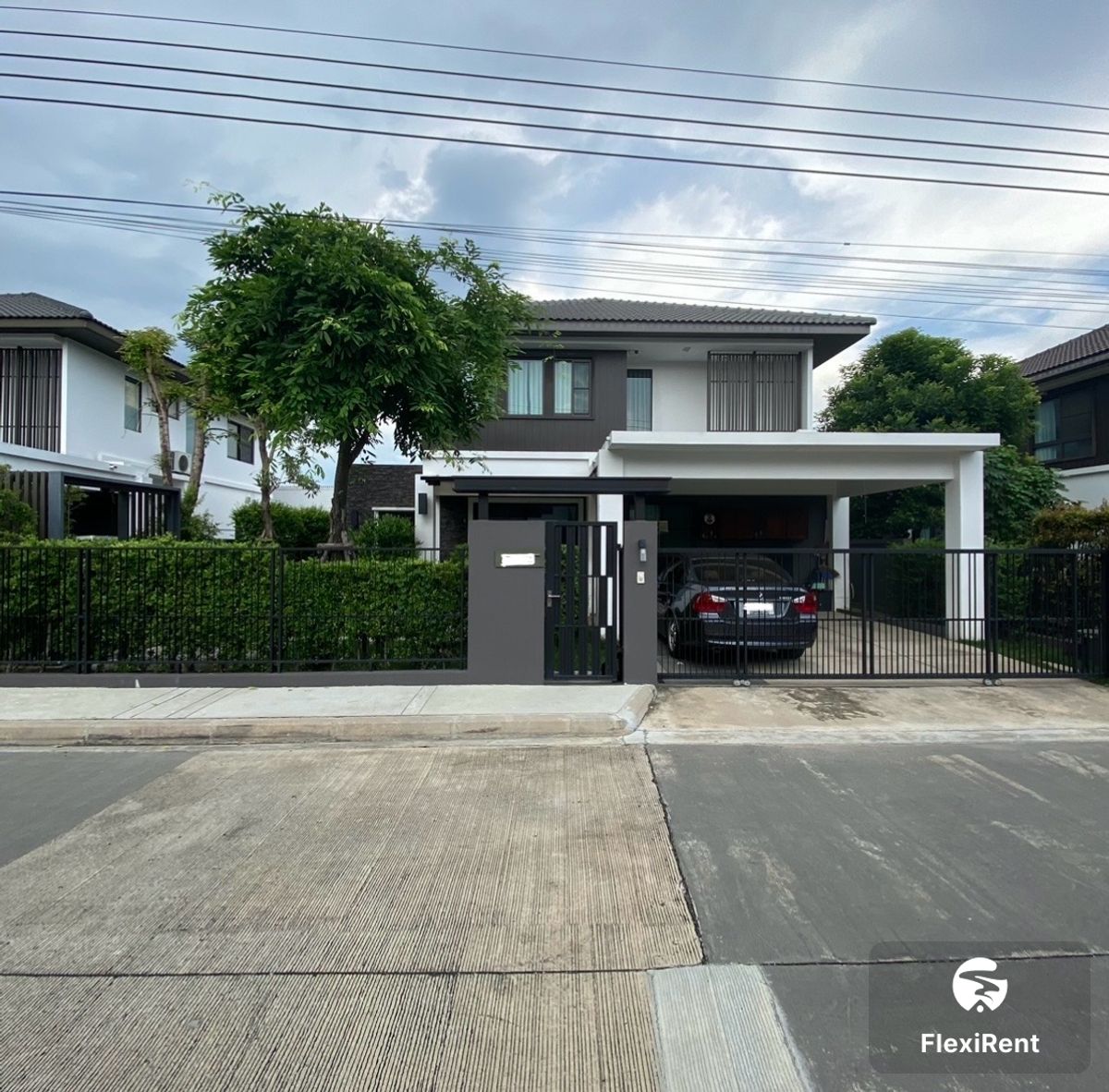 Rental starts at 1 month | Mantana Bangna Km.7 More than 3 bedrooms | Ready to move. Rental starts at 1 month | Mantana Bangna Km.7 More than 3 bedrooms | Ready to move.