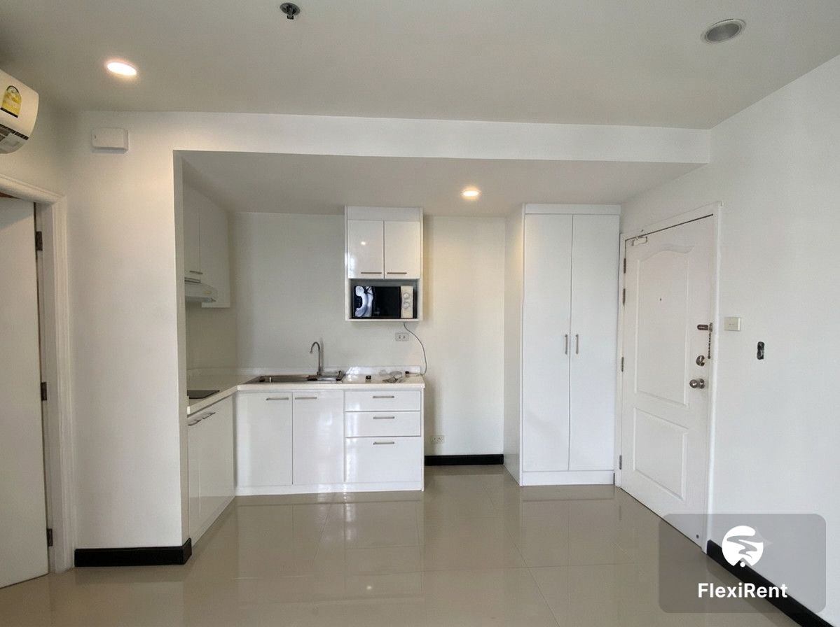 Rental starts at 1 month | Lumpini Place Water Cliff 1 Bedroom | ready to move. Rental starts at 1 month | Lumpini Place Water Cliff 1 Bedroom | ready to move.
