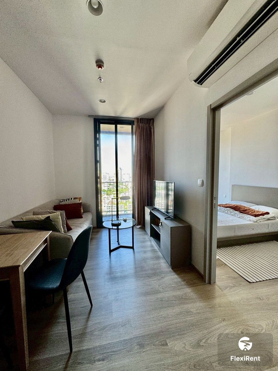 Rental starts at 6 month | Oka Haus Sukhumvit 36 1 Bedroom | Only 1 month deposit required, ready to move.