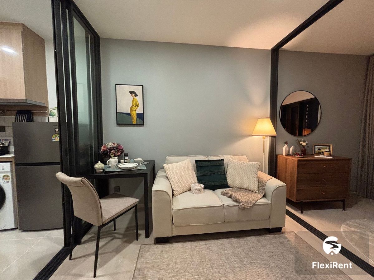 LIFE Charoennakhon - Sathorn 1 Bedroom | ready to move. LIFE Charoennakhon - Sathorn 1 Bedroom | ready to move.