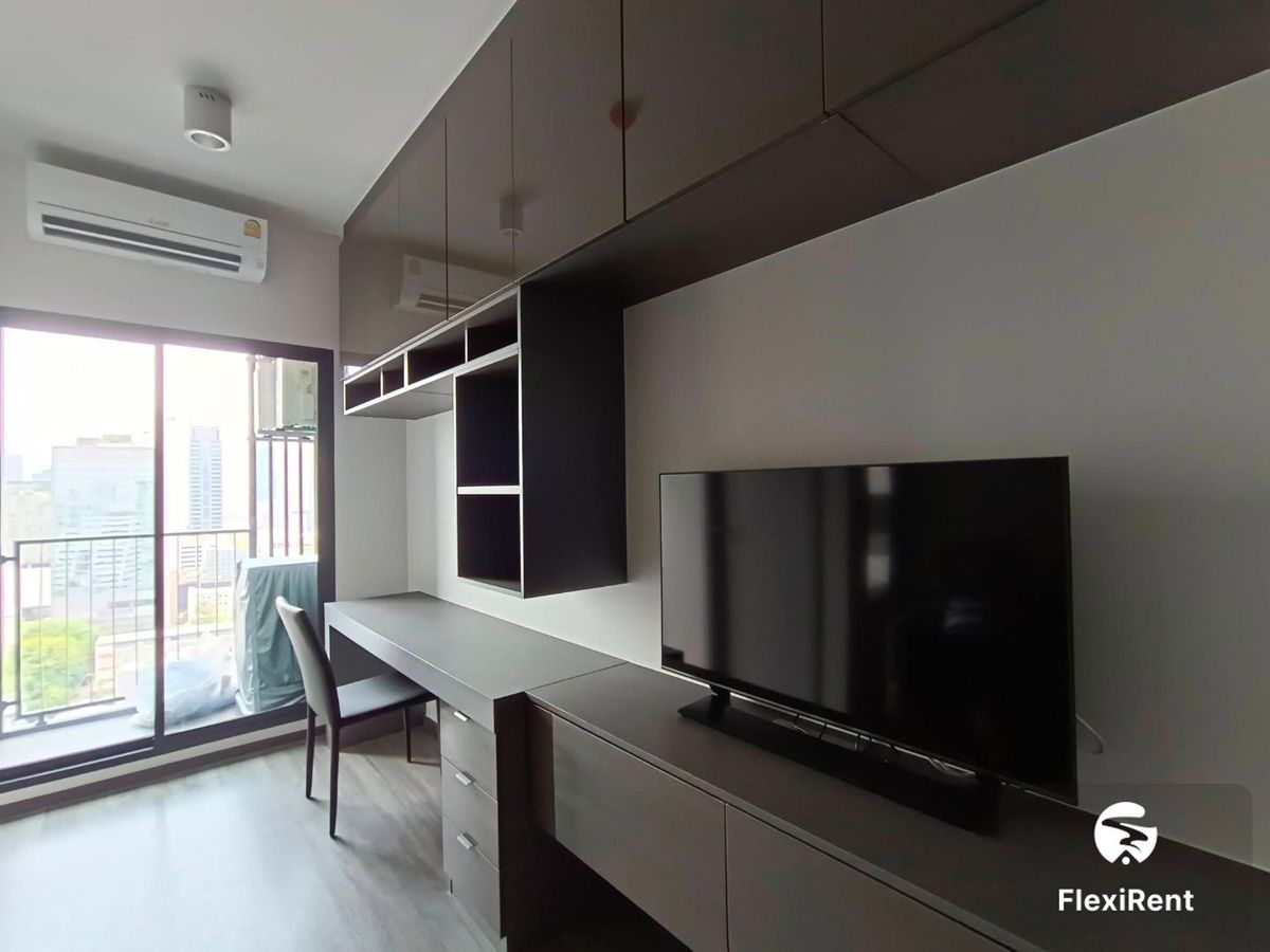 Ideo Chula - Samyan 1 Bedroom | Only 1 month deposit required, ready to move.