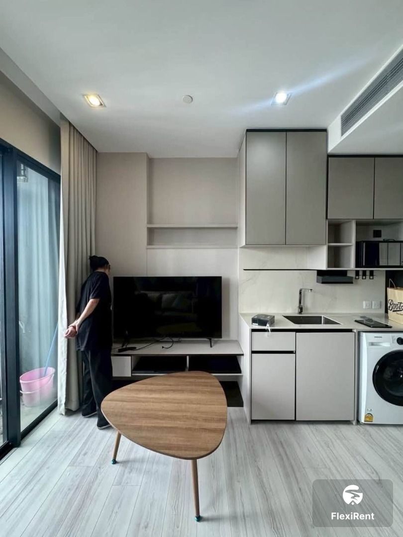 The Room Phayathai 1 Bedroom | Only 1 month deposit required, ready to move.