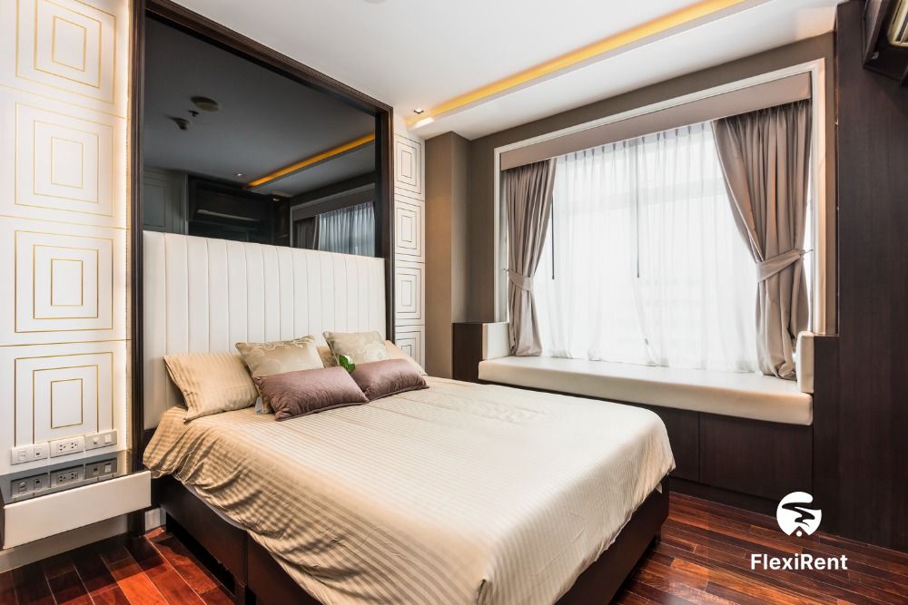 Circle Condominium 2 Bedroom | Only 1 month deposit required, ready to move.