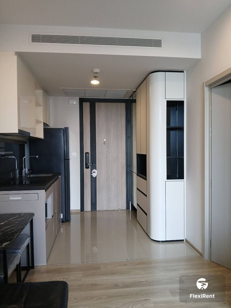 Oka Haus Sukhumvit 36 1 Bedroom | Only 1 month deposit required, ready to move.