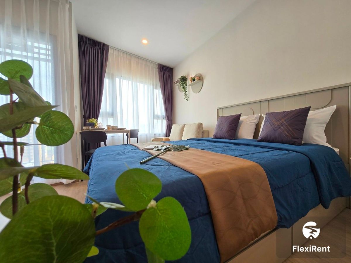 Life Rama 4 - Asoke 1 Bedroom | Only 1 month deposit required, ready to move.