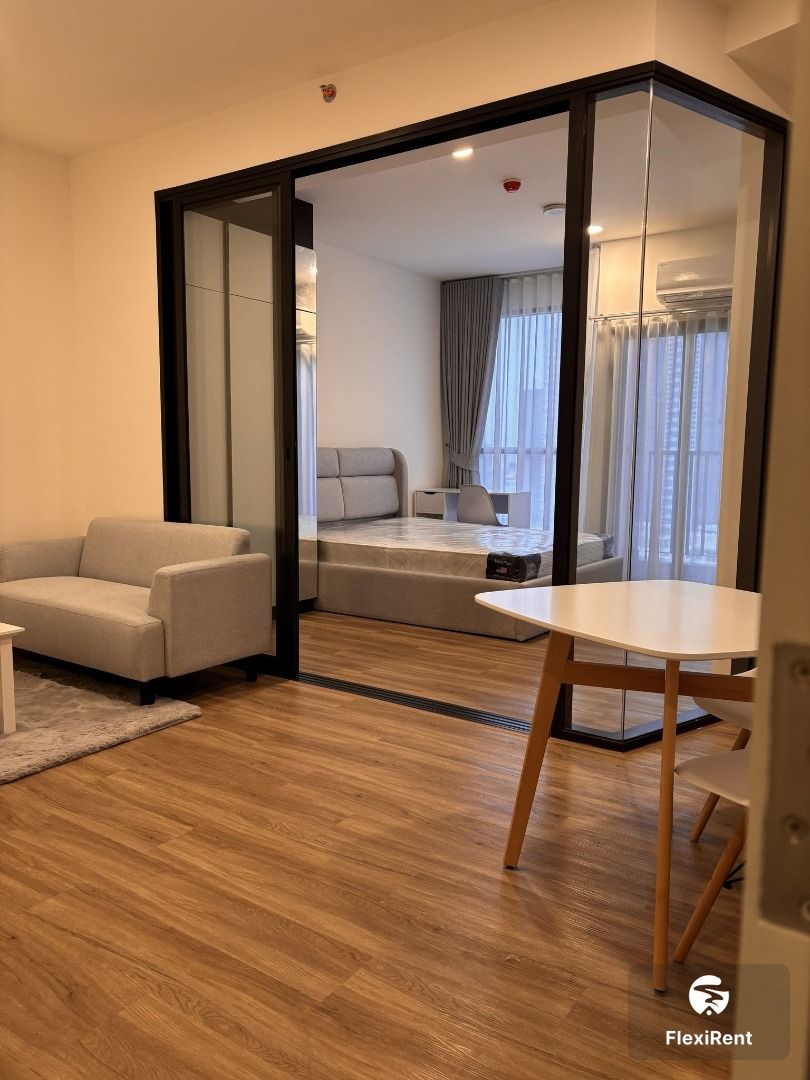 THE STAGE Mindscape Ratchada - Huai Khwang 1 Bedroom | Only 1 month deposit required, ready to move.