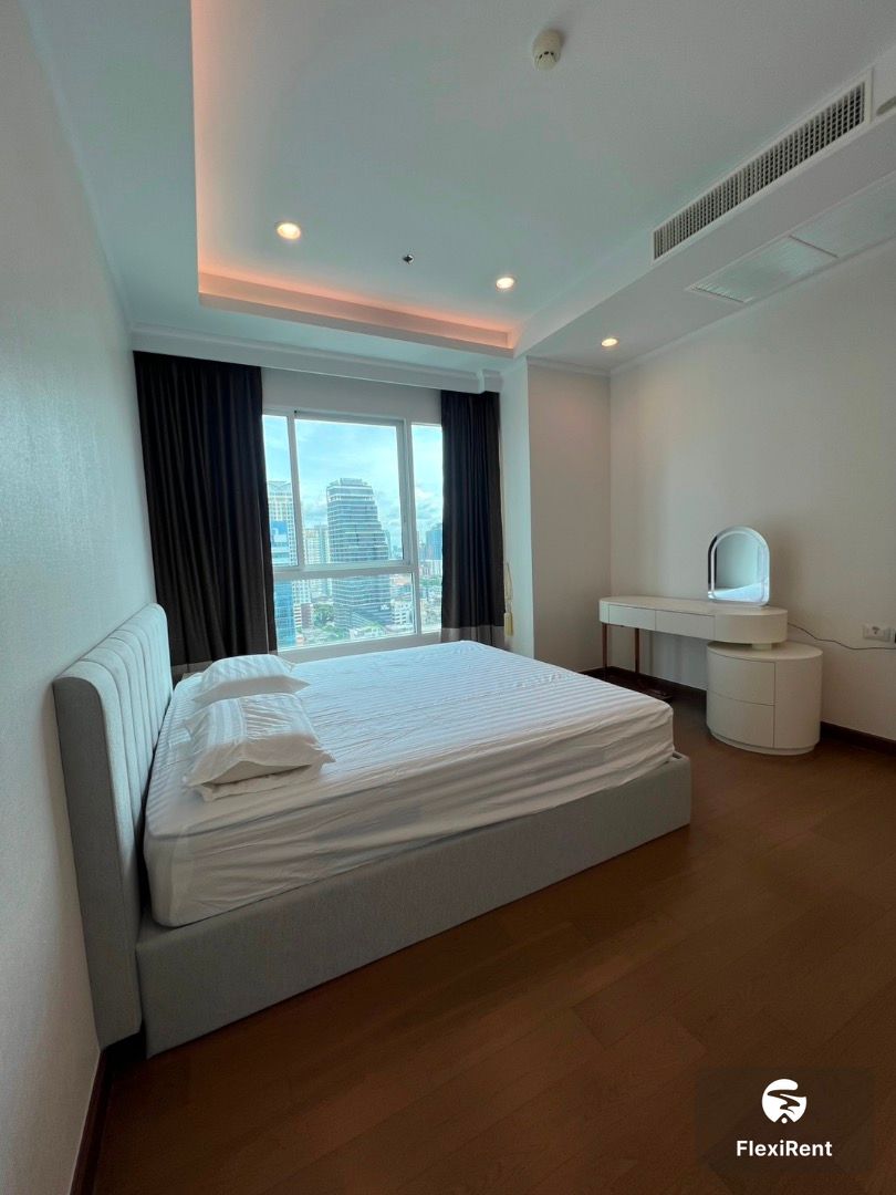 Supalai Elite Payathai 1 Bedroom | Only 1 month deposit required, ready to move.